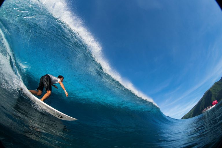 Teahupoo Inondations dans le village qui accueillera le surf aux JO